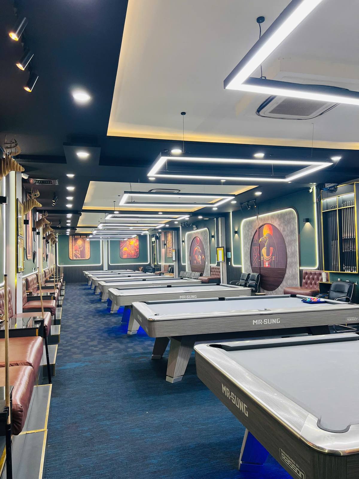 Khu Mr. Sung — 86 Luxury Billiards 3